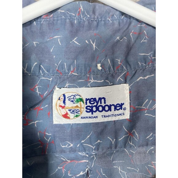 Reyn Spooner Hawaiian Shirt Mens Medium Classic Blue Geometric Print Butterflies - Picture 3 of 7
